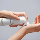 Массажная пена Fizzy Massage Foam - 150 мл. - YESforLOV - купить с доставкой в Мурманске