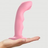 Розовая насадка-стимулятор Strap-On-Me Tapping Dildo Wave - Strap-on-me - купить с доставкой в Мурманске