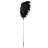 Стек с большим чёрным пером Large Feather Tickler - 65 см. - Blush Novelties - купить с доставкой в Мурманске