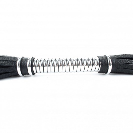 Черная длинная плеть с серебристой ручкой - 56 см. - БДСМ Арсенал - купить с доставкой в Мурманске