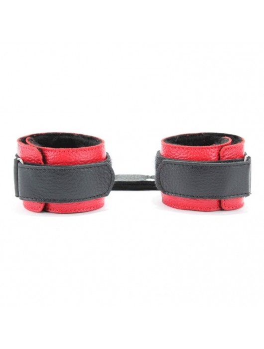Красно-чёрные кожаные наручники с меховым подкладом - БДСМ Арсенал - купить с доставкой в Мурманске